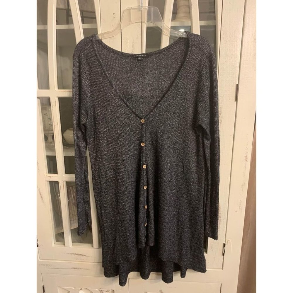 Staccato women’s button down relaxed fit winter top, size large (bin N)